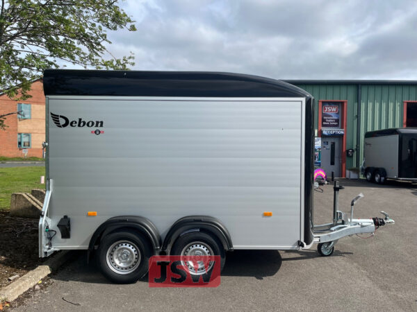Debon Roadster C500 Box Van Trailer