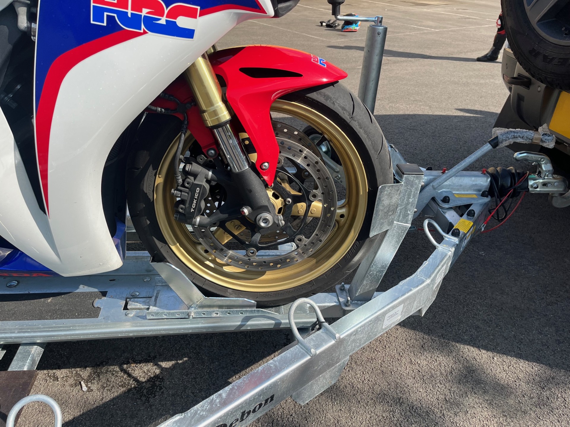 CARL4 DEBON MOTO2 TWIN MOTORCYCLE TRAILER