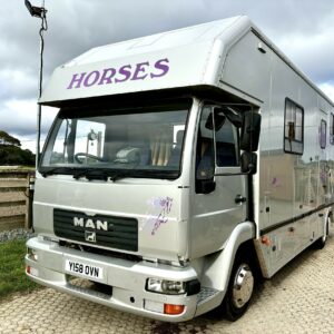 Used JSW Hambleton Two 7.5ton Horsebox.  We are pleased to offer, on behalf of the current owner, this JSW Hambleton Two 7.5ton custom Coach-built horsebox for sale.