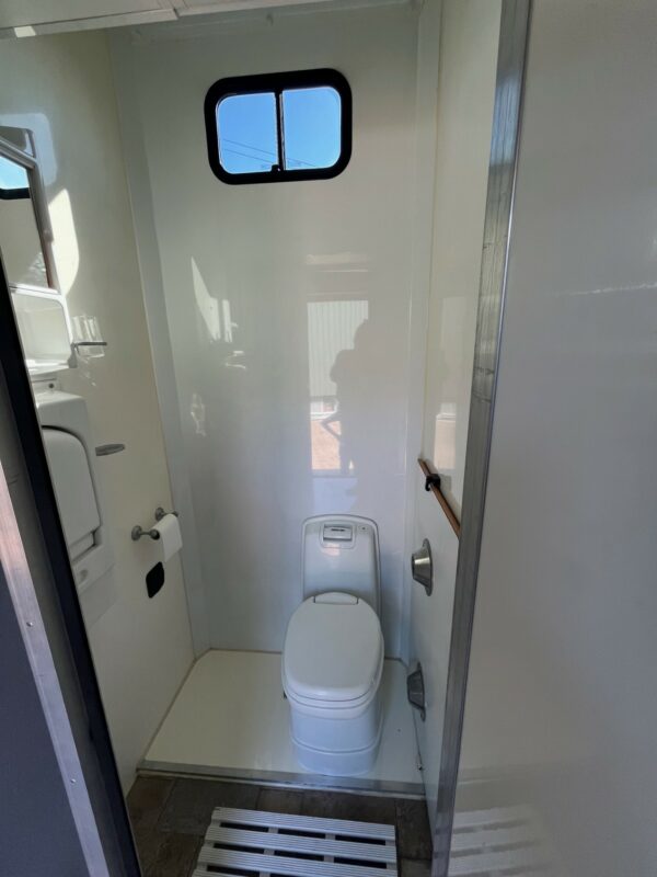 shower & WC cubicle