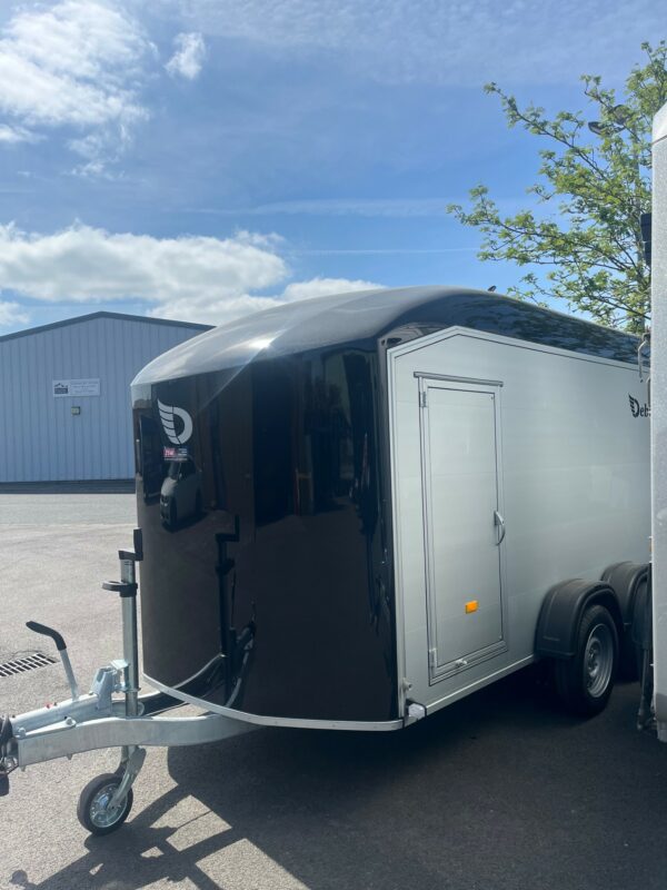 Roadster C700 Box Van Trailer